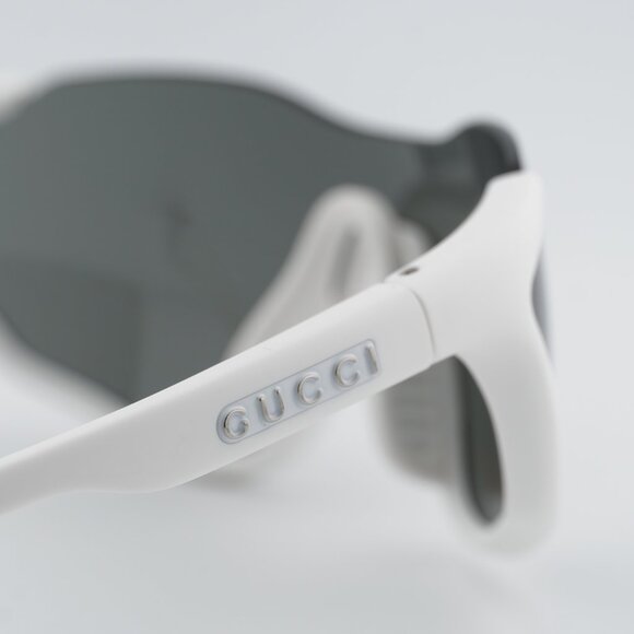 Gucci GG2018S 005 Sunglasses Matte Solid White Shield Frame, Grey Lenses main image 6